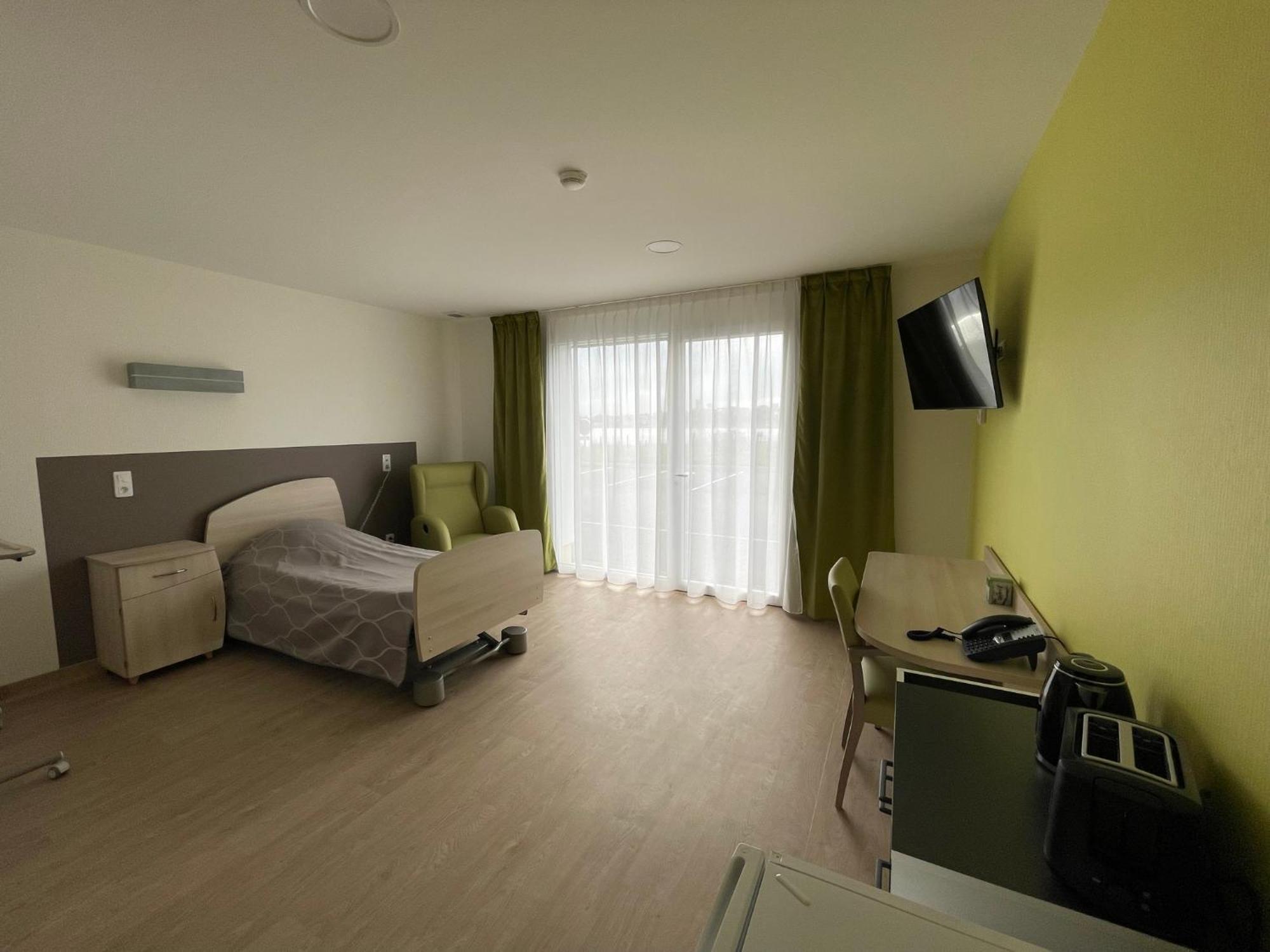 Relais Les Rives Du Lac Coulonges-sur-Sarthe 外观 照片