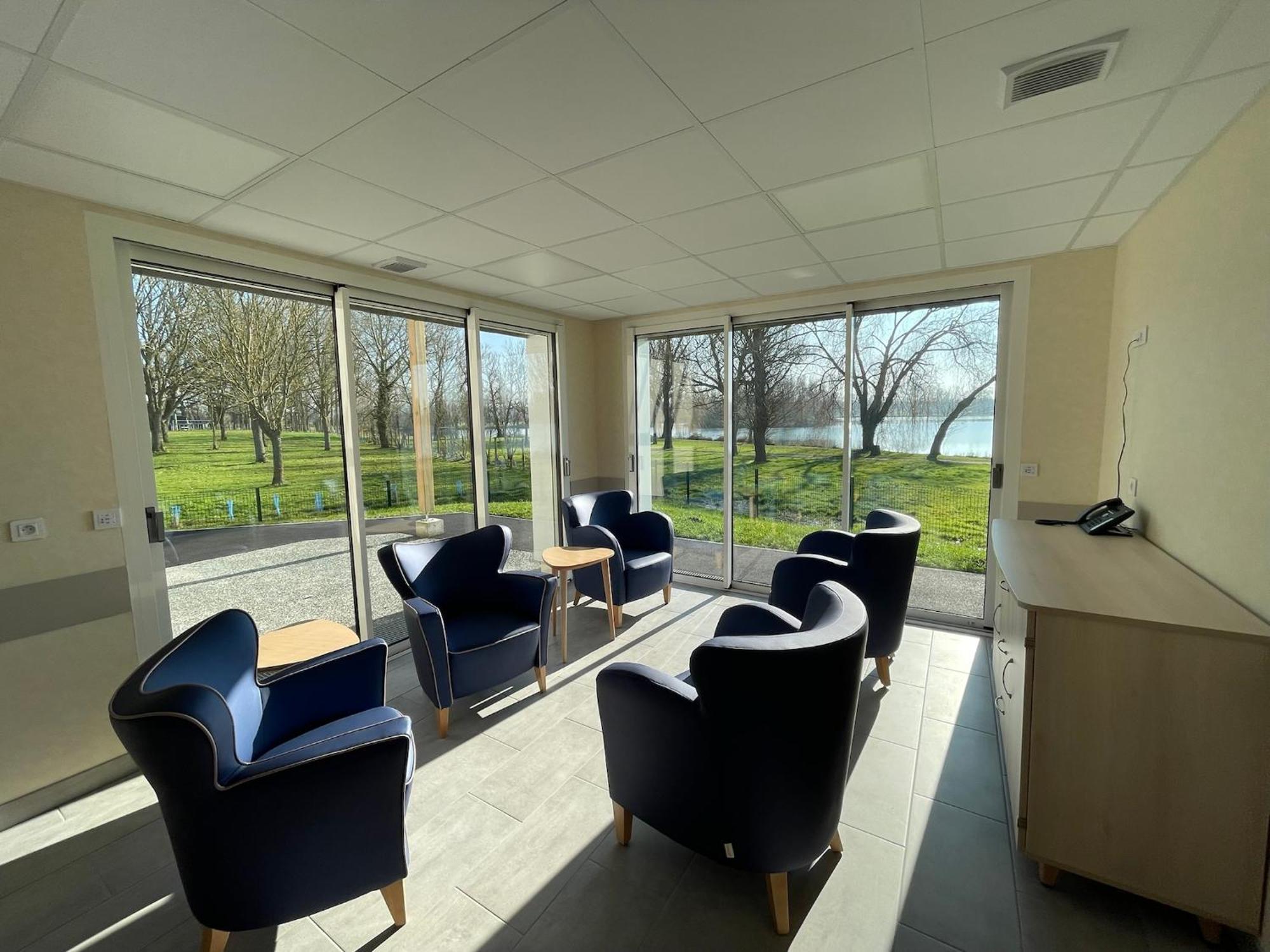 Relais Les Rives Du Lac Coulonges-sur-Sarthe 外观 照片